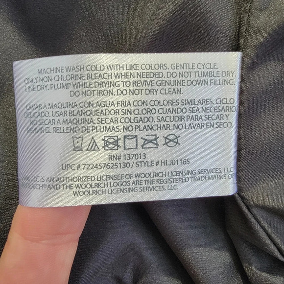 Woolrich Down Filled Black and White Buffalo Check Plaid Cozy Puffer Vest Sz M - Picture 8 of 11